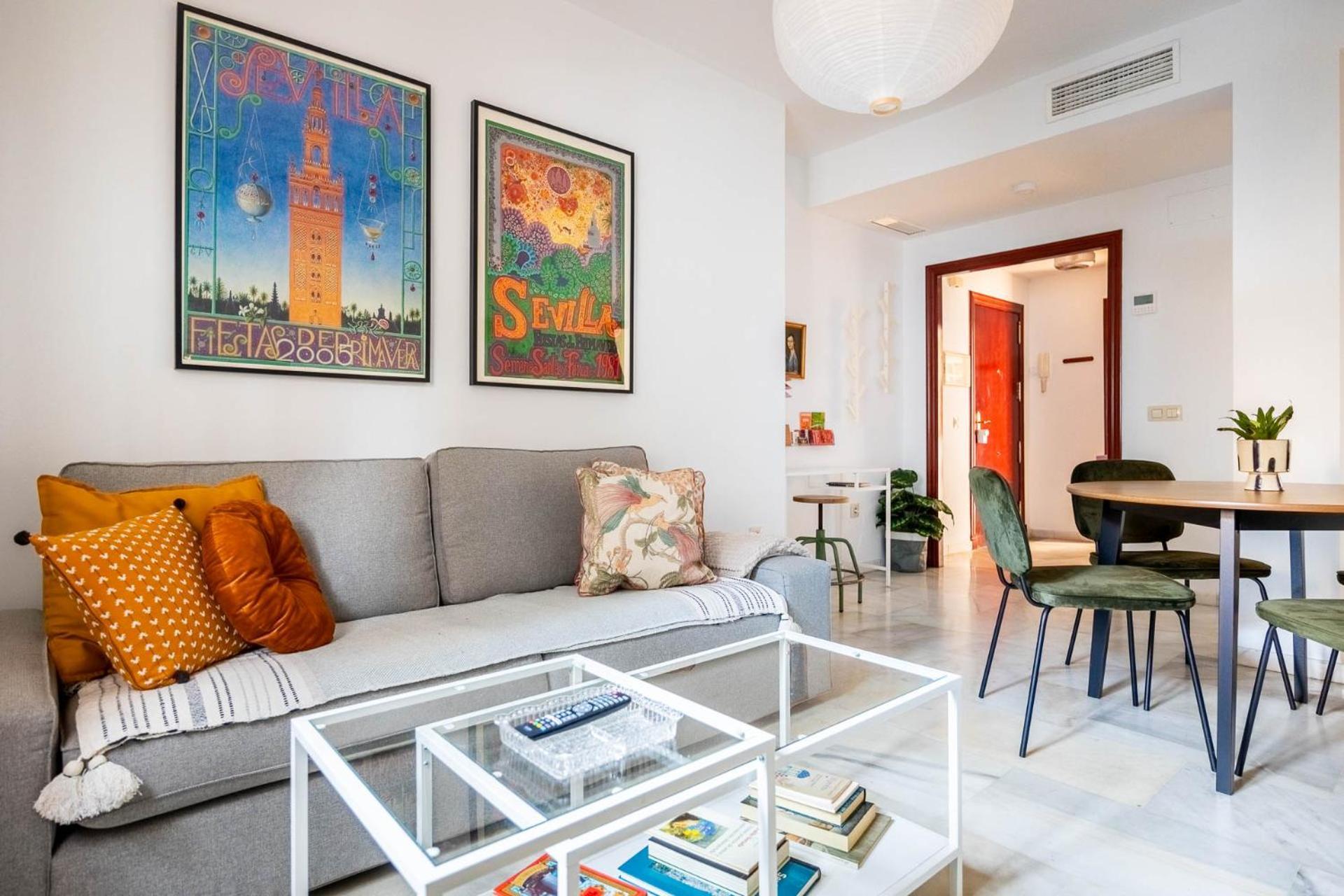 Piso Con Patio Privado Y Parking Nervion Sevilla Exterior foto